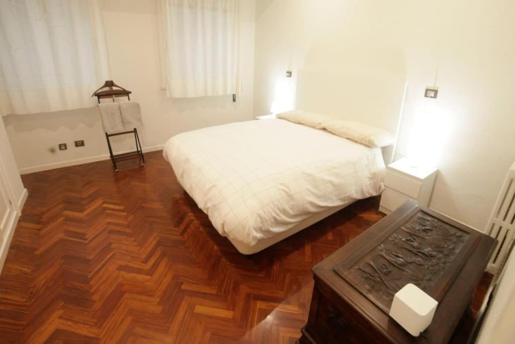 Appartement Piso Lujo En Gran Via Con Garaje à Vigo Extérieur photo